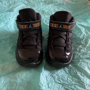 Toddler Jordan 11 retro gamma blue shoes.